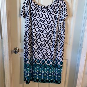 Short sleeve dress